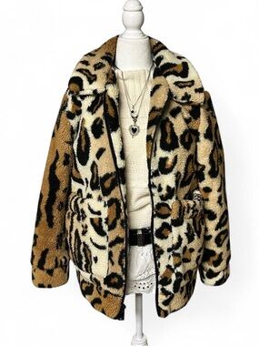 levi's leopard print sherpa faux fur zip up bomber jacket